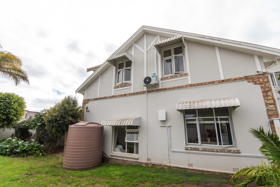 4 Bedroom Property for Sale in Summerstrand Eastern Cape
